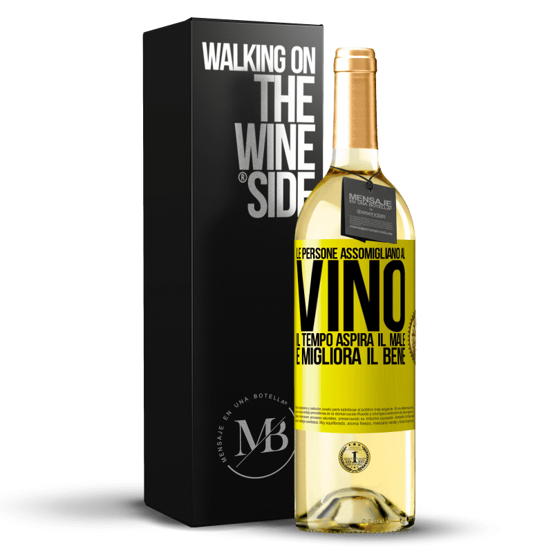 29,95 € Spedizione Gratuita | Vino bianco Edizione WHITE Le persone assomigliano al vino. Il tempo aspira il male e migliora il bene Etichetta Gialla. Etichetta personalizzabile Vino giovane Raccogliere 2024 Verdejo