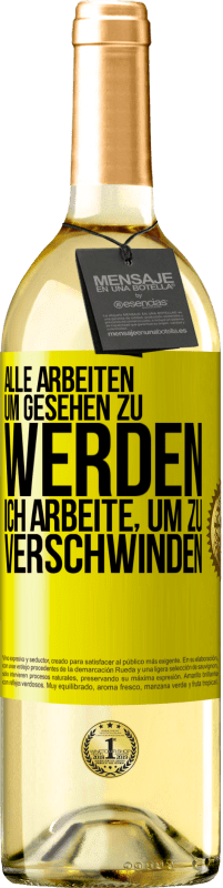 «Alle arbeiten, um gesehen zu werden. Ich arbeite, um zu verschwinden» WHITE Ausgabe