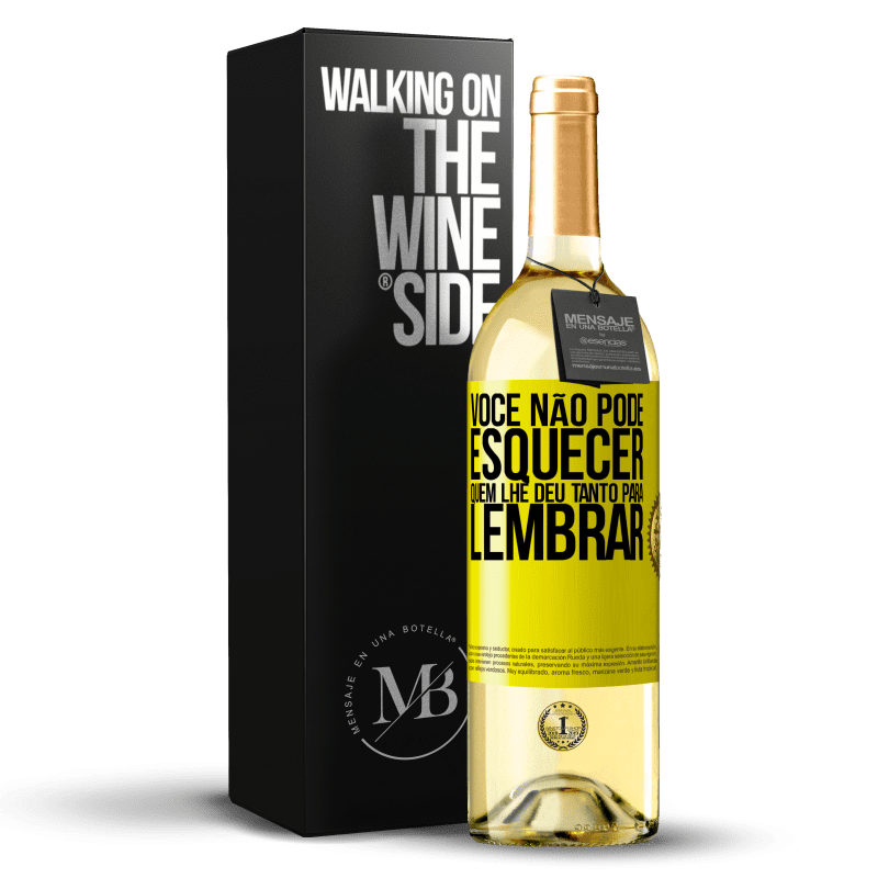 29,95 € Envio grátis | Vinho branco Edição WHITE Você não pode esquecer quem lhe deu tanto para lembrar Etiqueta Amarela. Etiqueta personalizável Vinho jovem Colheita 2025 Verdejo
