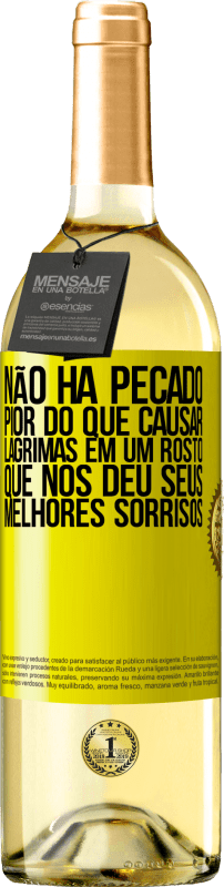 29,95 € Envio grátis | Vinho branco Edição WHITE Não há pecado pior do que causar lágrimas em um rosto que nos deu seus melhores sorrisos Etiqueta Amarela. Etiqueta personalizável Vinho jovem Colheita 2024 Verdejo