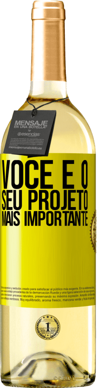 29,95 € | Vinho branco Edição WHITE Você é o seu projeto mais importante Etiqueta Amarela. Etiqueta personalizável Vinho jovem Colheita 2024 Verdejo