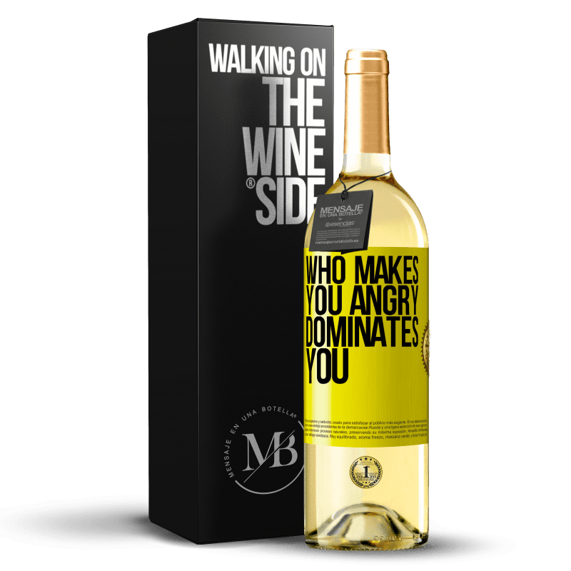 29,95 € Бесплатная доставка | Белое вино Издание WHITE Кто тебя злит, тот доминирует над тобой Желтая этикетка. Настраиваемая этикетка Молодое вино Урожай 2023 Verdejo