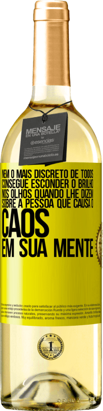 29,95 € | Vinho branco Edição WHITE Nem o mais discreto de todos consegue esconder o brilho nos olhos quando lhe dizem sobre a pessoa que causa o caos em sua Etiqueta Amarela. Etiqueta personalizável Vinho jovem Colheita 2024 Verdejo