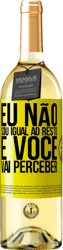 29,95 € Envio grátis | Vinho branco Edição WHITE Eu não sou igual ao resto, e você vai perceber Etiqueta Amarela. Etiqueta personalizável Vinho jovem Colheita 2023 Verdejo