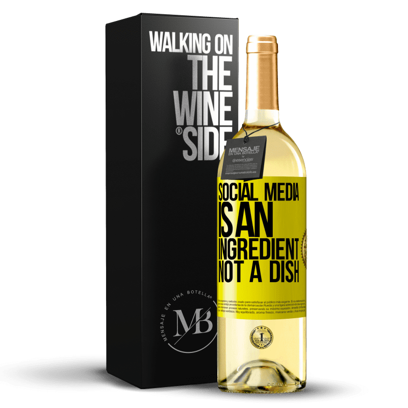 29,95 € Free Shipping | White Wine WHITE Edition Social media is an ingredient, not a dish Yellow Label. Customizable label Young wine Harvest 2023 Verdejo