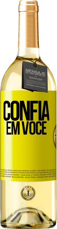 29,95 € | Vinho branco Edição WHITE Confia em você Etiqueta Amarela. Etiqueta personalizável Vinho jovem Colheita 2023 Verdejo