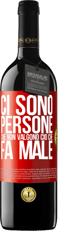 39,95 € Spedizione Gratuita | Vino rosso Edizione RED MBE Riserva Ci sono persone che non valgono ciò che fa male Etichetta Rossa. Etichetta personalizzabile Riserva 12 Mesi Raccogliere 2015 Tempranillo