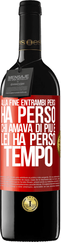 39,95 € Spedizione Gratuita | Vino rosso Edizione RED MBE Riserva Alla fine, entrambi persi. Ha perso chi amava di più e lei ha perso tempo Etichetta Rossa. Etichetta personalizzabile Riserva 12 Mesi Raccogliere 2016 Tempranillo