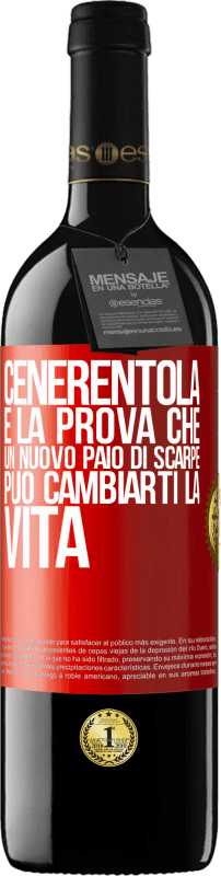 39,95 € | Vino rosso Edizione RED MBE Riserva Cenerentola è la prova che un nuovo paio di scarpe può cambiarti la vita Etichetta Rossa. Etichetta personalizzabile Riserva 12 Mesi Raccogliere 2016 Tempranillo