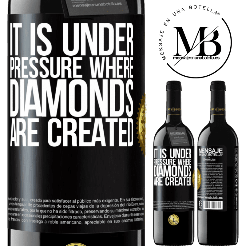 24,95 € Free Shipping | Red Wine RED Edition Crianza 6 Months It is under pressure where diamonds are created Black Label. Customizable label Aging in oak barrels 6 Months Harvest 2019 Tempranillo