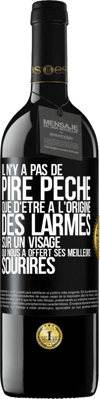 39,95 € | Vin rouge Édition RED MBE Réserve Il n'y a pas de pire péché que d'être à l'origine des larmes sur un visage qui nous a offert ses meilleurs sourires Étiquette Noire. Étiquette personnalisable Réserve 12 Mois Récolte 2015 Tempranillo