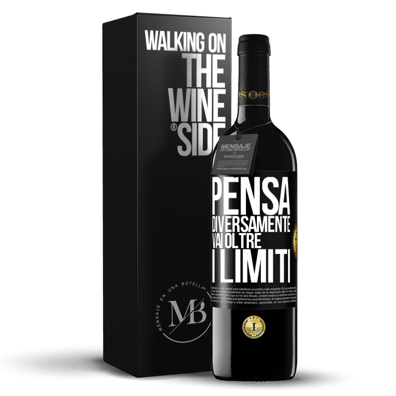 39,95 € Spedizione Gratuita | Vino rosso Edizione RED MBE Riserva Pensa diversamente. Vai oltre i limiti Etichetta Nera. Etichetta personalizzabile Riserva 12 Mesi Raccogliere 2014 Tempranillo