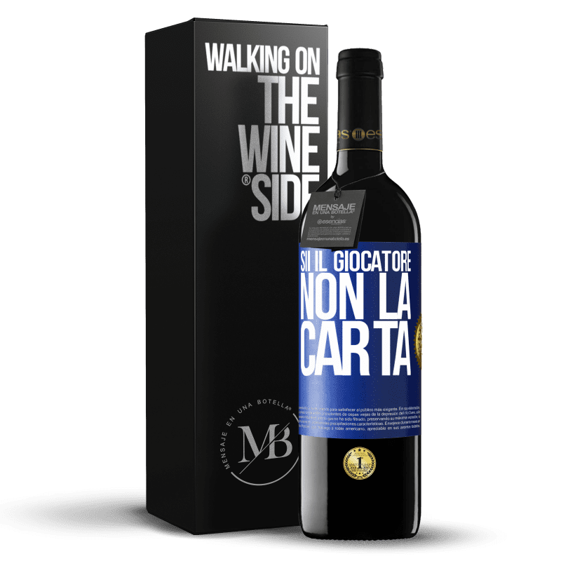 39,95 € Spedizione Gratuita | Vino rosso Edizione RED MBE Riserva Sii il giocatore, non la carta Etichetta Blu. Etichetta personalizzabile Riserva 12 Mesi Raccogliere 2016 Tempranillo