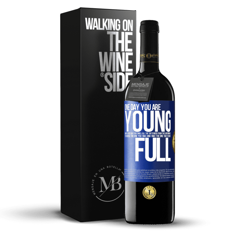 39,95 € Free Shipping | Red Wine RED Edition MBE Reserve One day you are young and the next day, you smell all the softeners from the supermarket to choose the one you take and take Blue Label. Customizable label Reserve 12 Months Harvest 2014 Tempranillo