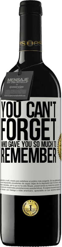«Вы не можете забыть, кто дал вам так много, чтобы запомнить» Издание RED MBE Бронировать