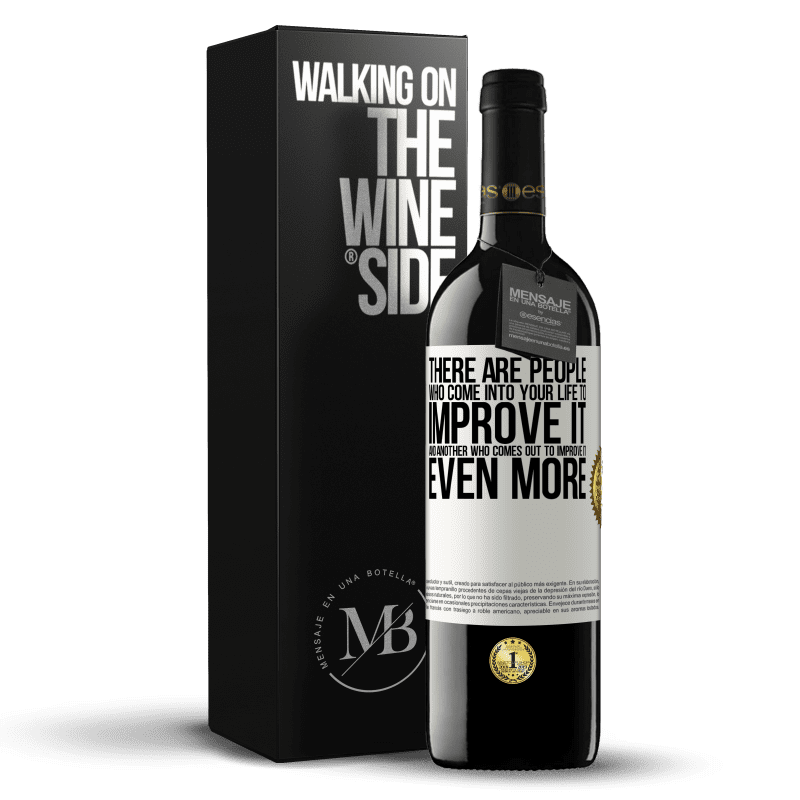 39,95 € Free Shipping | Red Wine RED Edition MBE Reserve There are people who come into your life to improve it and another who comes out to improve it even more White Label. Customizable label Reserve 12 Months Harvest 2014 Tempranillo