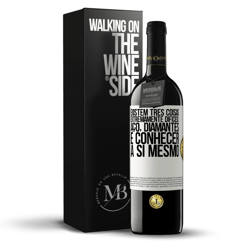 39,95 € Envio grátis | Vinho tinto Edição RED MBE Reserva Existem três coisas extremamente difíceis: aço, diamantes e conhecer a si mesmo Etiqueta Branca. Etiqueta personalizável Reserva 12 Meses Colheita 2016 Tempranillo