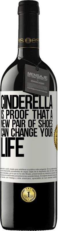 39,95 € | 红酒 RED版 MBE 预订 灰姑娘证明了一双新鞋可以改变您的生活 白标. 可自定义的标签 预订 12 个月 收成 2014 Tempranillo