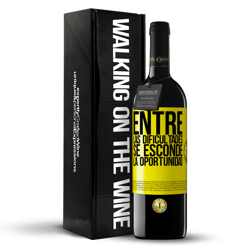 39,95 € Envío gratis | Vino Tinto Edición RED MBE Reserva Entre las dificultades se esconde la oportunidad Etiqueta Amarilla. Etiqueta personalizable Reserva 12 Meses Cosecha 2016 Tempranillo