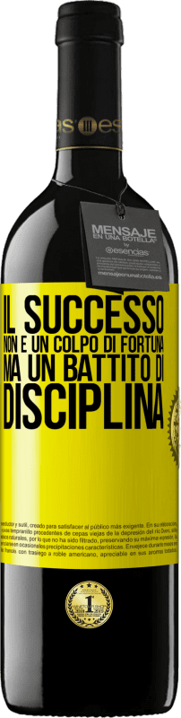 39,95 € Spedizione Gratuita | Vino rosso Edizione RED MBE Riserva Il successo non è un colpo di fortuna, ma un battito di disciplina Etichetta Gialla. Etichetta personalizzabile Riserva 12 Mesi Raccogliere 2016 Tempranillo