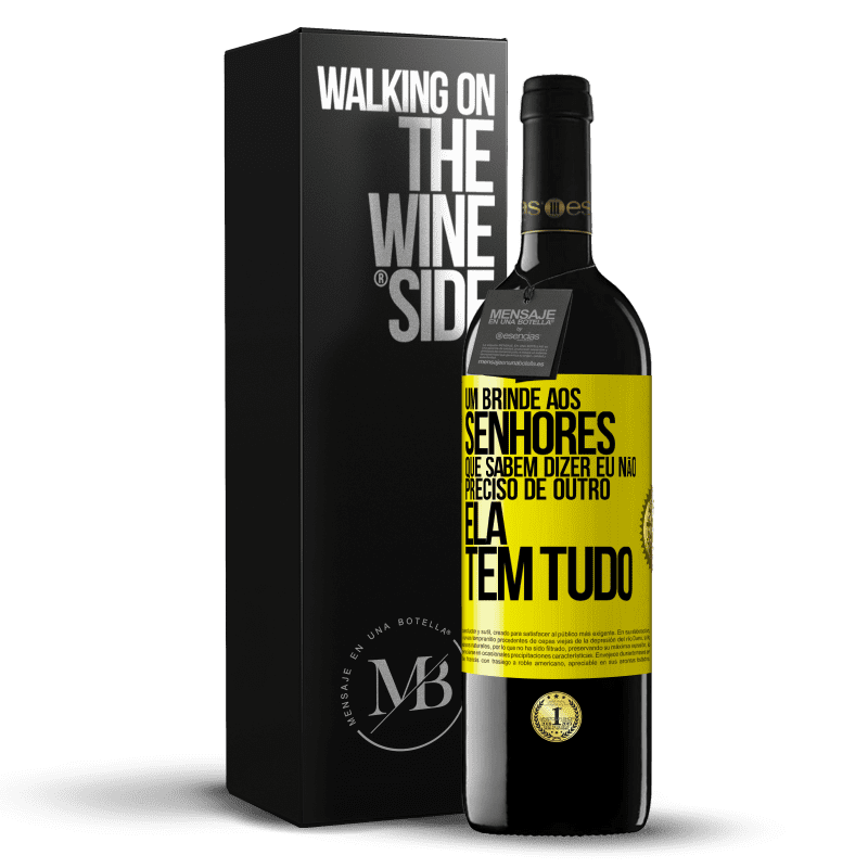 39,95 € Envio grátis | Vinho tinto Edição RED MBE Reserva Um brinde aos senhores que sabem dizer eu não preciso de outro, ela tem tudo Etiqueta Amarela. Etiqueta personalizável Reserva 12 Meses Colheita 2015 Tempranillo