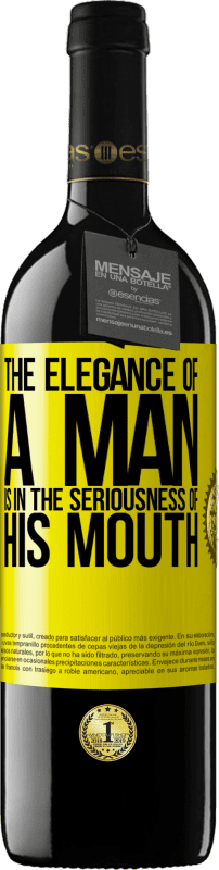 39,95 € | 赤ワイン REDエディション MBE 予約する 男の優雅さは彼の口の真剣さにある 黄色のラベル. カスタマイズ可能なラベル 予約する 12 月 収穫 2014 Tempranillo