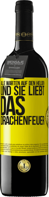 39,95 € | Rotwein RED Ausgabe MBE Reserve Alle warten auf den Helden und sie liebt das Drachenfeuer Gelbes Etikett. Anpassbares Etikett Reserve 12 Monate Ernte 2014 Tempranillo