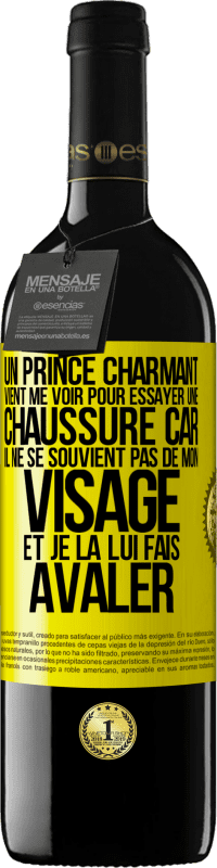39,95 € Envoi gratuit | Vin rouge Édition RED MBE Réserve Un prince charmant vient me voir pour essayer une chaussure car il ne se souvient pas de mon visage et je la lui fais avaler Étiquette Jaune. Étiquette personnalisable Réserve 12 Mois Récolte 2016 Tempranillo