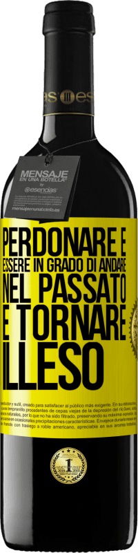 Spedizione Gratuita | Vino rosso Edizione RED MBE Riserva Perdonare è essere in grado di andare nel passato e tornare illeso Etichetta Gialla. Etichetta personalizzabile Riserva 12 Mesi Raccogliere 2014 Tempranillo