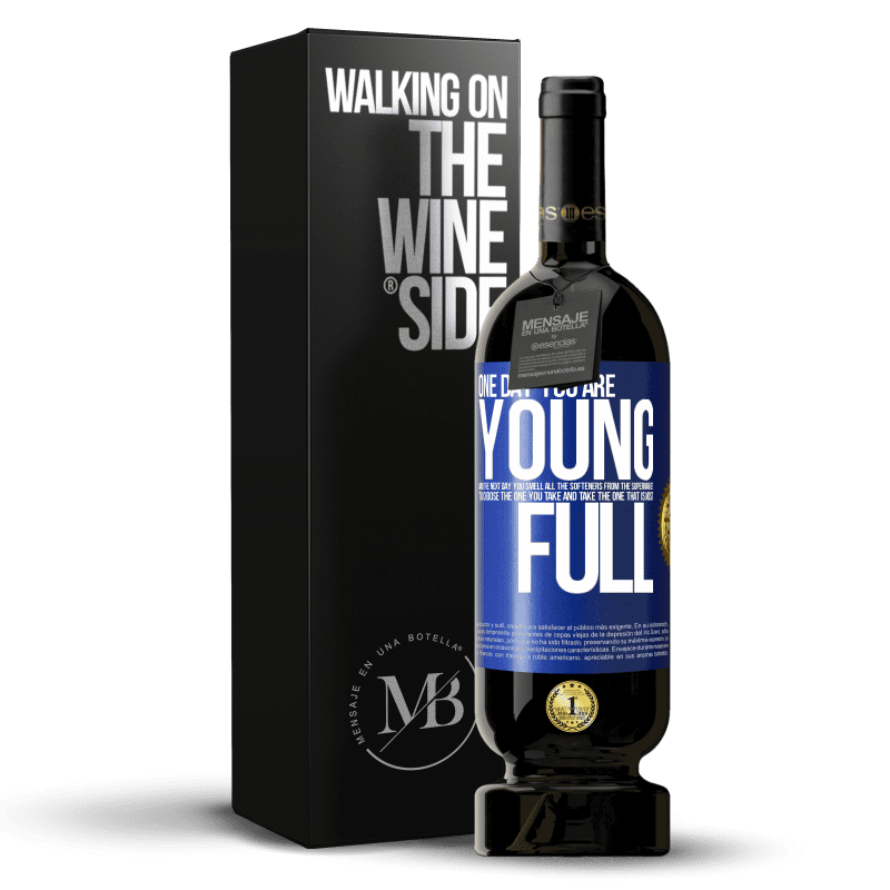 49,95 € Free Shipping | Red Wine Premium Edition MBS® Reserve One day you are young and the next day, you smell all the softeners from the supermarket to choose the one you take and take Blue Label. Customizable label Reserve 12 Months Harvest 2015 Tempranillo