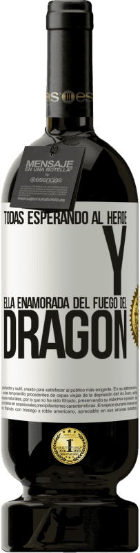 «Todas esperando al héroe y ella enamorada del fuego del dragón» Edición Premium MBS® Reserva