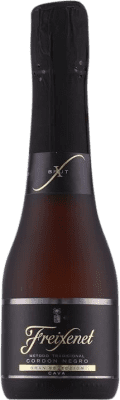 Envio grátis | Espumante Branco Freixenet Cordón Seco Negro — Preto D.O. Cava Catalunha Espanha Macabeo, Xarel·lo, Parellada Garrafinha 20 cl