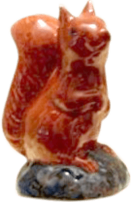 62,95 € Spedizione Gratuita | Whisky Blended Whyte & Mackay Squirrel Bottiglietta Mignon 5 cl