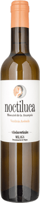 Envío gratis | Vino dulce Viñedos Verticales Noctiluca D.O. Sierras de Málaga Andalucía España Moscatel de Alejandría Botella Medium 50 cl