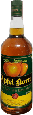 Liqueurs Apfel Born. Manzana