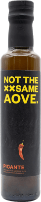 Envio grátis | Azeite de Oliva Not The Same Premium, AOVE Virgem Extra Espanha Arbequina Garrafinha 25 cl Guindilla — Malagueta