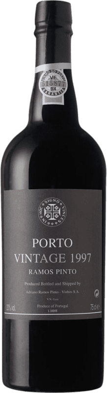 101,95 € | Сладкое вино Ramos Pinto Vintage 1997 I.G. Porto Португалия Touriga Nacional, Tinta Roriz, Tinta Barroca 75 cl