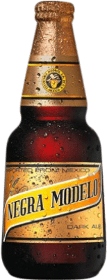 Kostenloser Versand | 24 Einheiten Box Bier Modelo Corona Negra Drittel-Liter-Flasche 33 cl