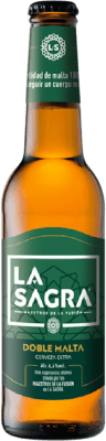 Envio grátis | Caixa de 24 unidades Cerveja La Sagra Doble Malta Espanha Garrafa Terço 33 cl