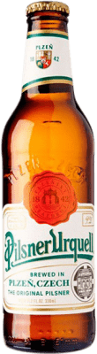 Envio grátis | Cerveja Pilsner Urquell República Checa Garrafa Terço 33 cl