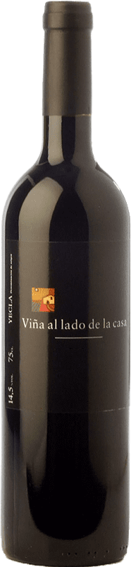29,95 € | Красное вино Castaño Viña al Lado de la Casa D.O. Yecla Регион Мурсия Испания Syrah, Cabernet Sauvignon, Monastrell, Grenache Tintorera бутылка Магнум 1,5 L