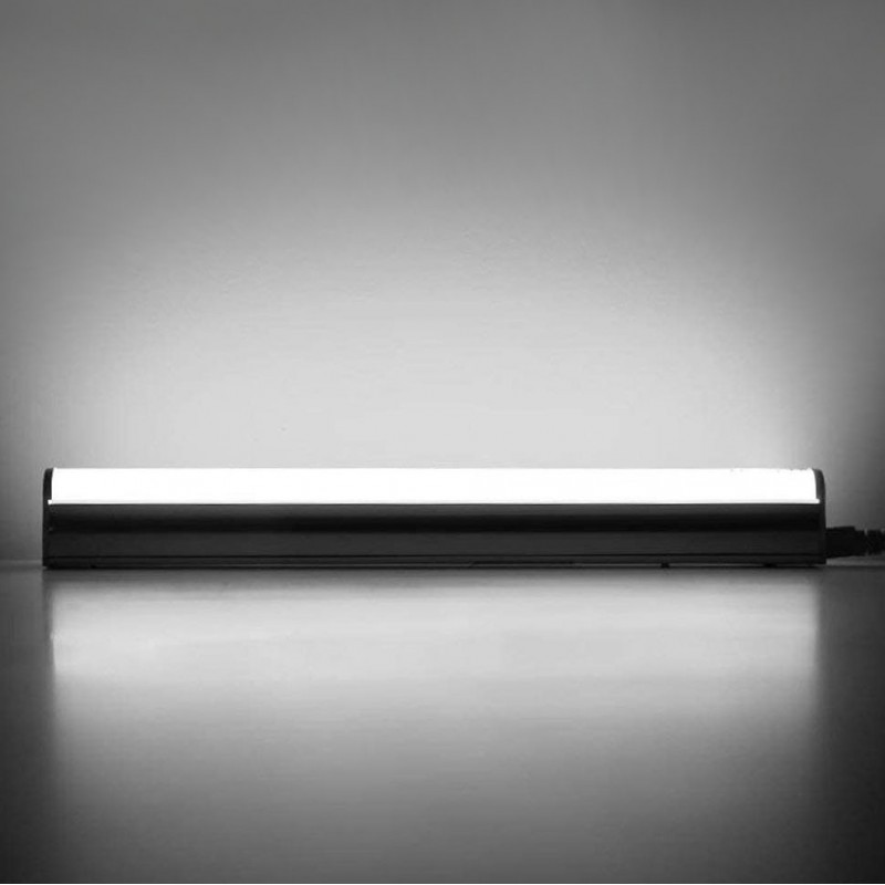 8,95 € Free Shipping | LED tube 4W T5 LED 6000K Cold light. Ø 2 cm. LED tube kit + bracket + installation accessories. Integrated Driver Kitchen, warehouse and hall. Aluminum and polycarbonate. White and silver Color