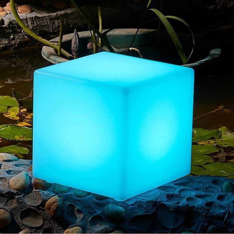 39,95 € Free Shipping | Furniture with lighting LED RGBW Cubic Shape 30×30 cm. Wireless RGB multicolor LED light cube. Remote control. Solar recharge. 12 integrated LEDs Terrace, garden and facilities. Polyethylene
