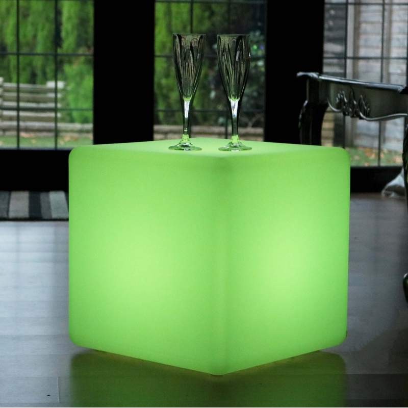 44,95 € Free Shipping | Furniture with lighting LED RGBW Cubic Shape 35×35 cm. Wireless RGB multicolor LED light cube. Remote control. Solar recharge. 12 integrated LEDs Terrace, garden and facilities. Polyethylene