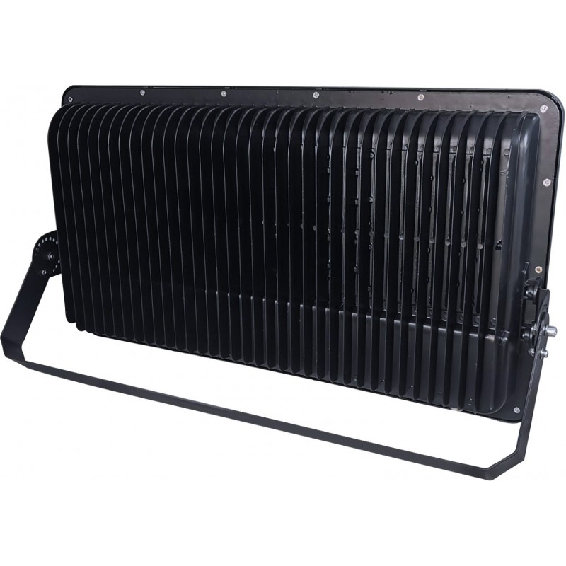 224,95 € Free Shipping | Flood and spotlight NB2071 500W 6000K Cold light. Rectangular Shape 67×38 cm. High power industrial lighting. IP66. High brightness. EPISTAR SMD LED Chip Warehouse, public space and facilities. Cast aluminum and tempered glass. Black Color