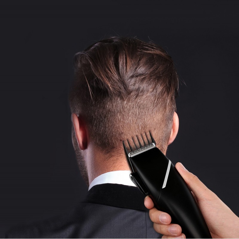 12,95 € Free Shipping | Personal care 15W 23×6 cm. hair clipper ABS and Stainless steel. Black Color