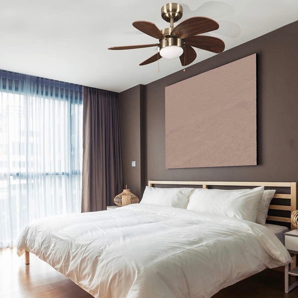 84,95 € Free Shipping | Ceiling fan with light 15W 76×76 cm. 6 reversible blades-blades. chain breaker Metal casting. Brown Color