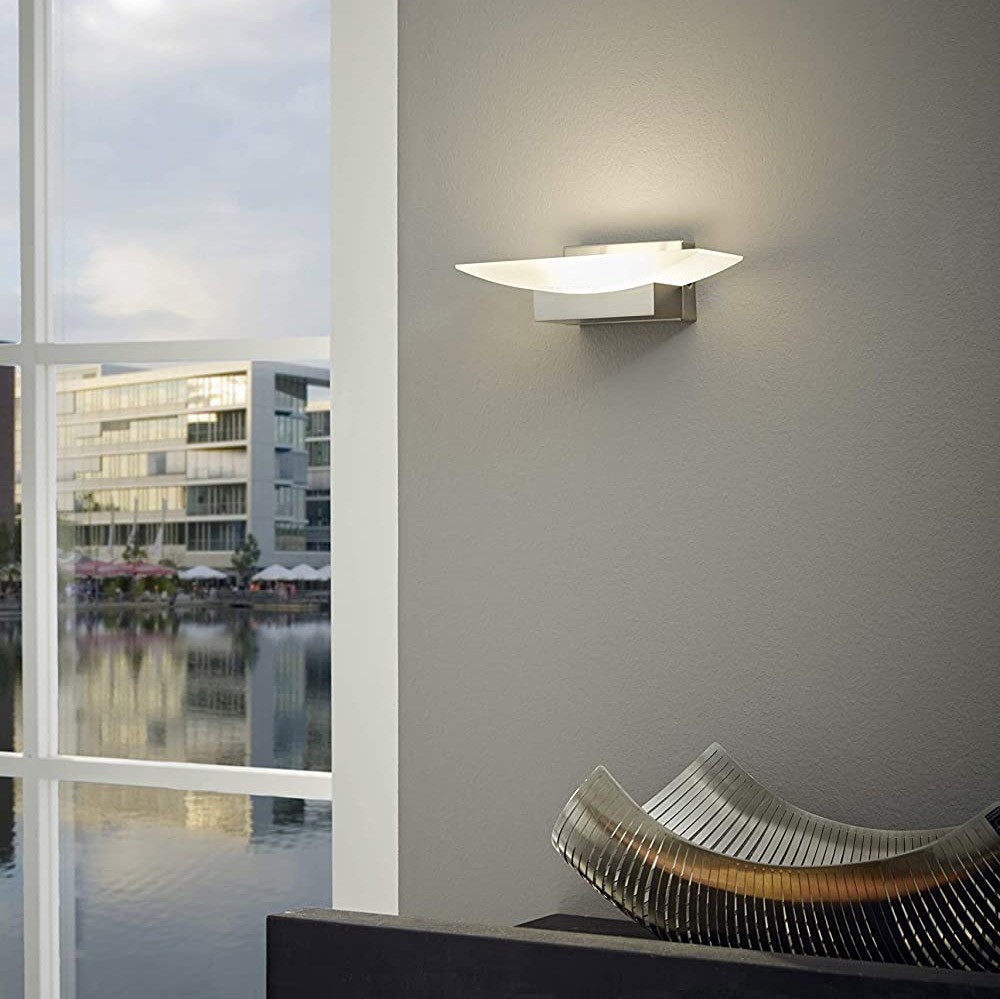 65,95 € Free Shipping | Indoor wall light Eglo 6W 3000K Warm light. 20×11 cm. Aluminum and pmma. White Color