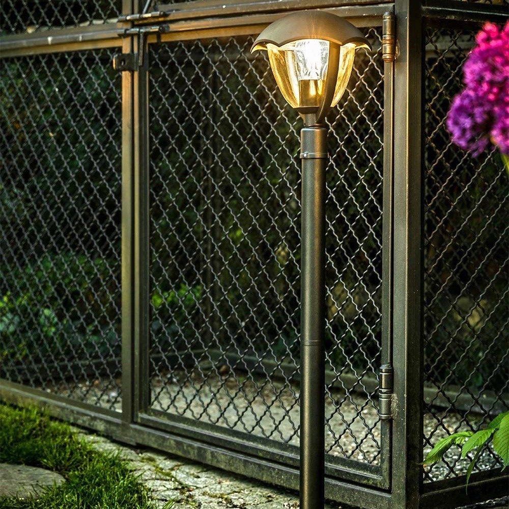 116,95 € Envio grátis | Farol luminoso 60W 25×23 cm. Lanterna led Alumínio e metais. Cor preto